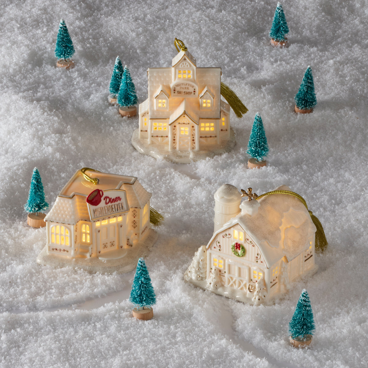 Mistletoe Park Diner Lit Ornament
