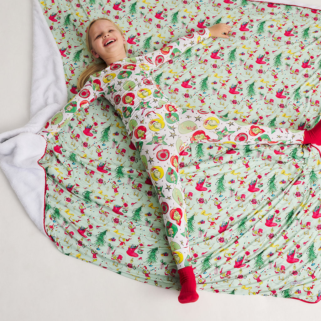 Dr. Seuss Stealing Christmas Luxe Plush Patoo® Blanket
