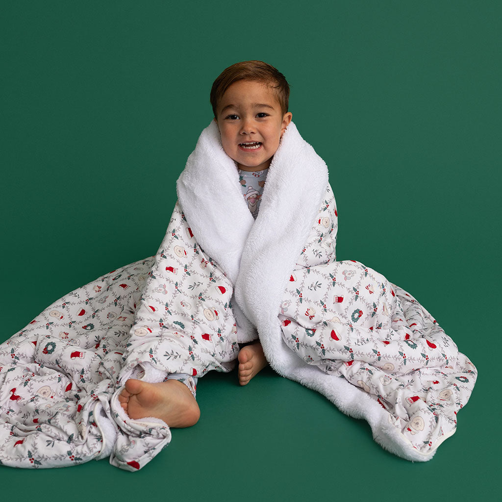 Disney Holiday Pooh Luxe Plush Patoo® Blanket