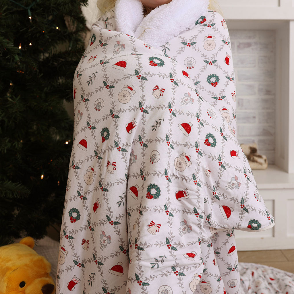 Disney Holiday Pooh Luxe Plush Patoo® Blanket