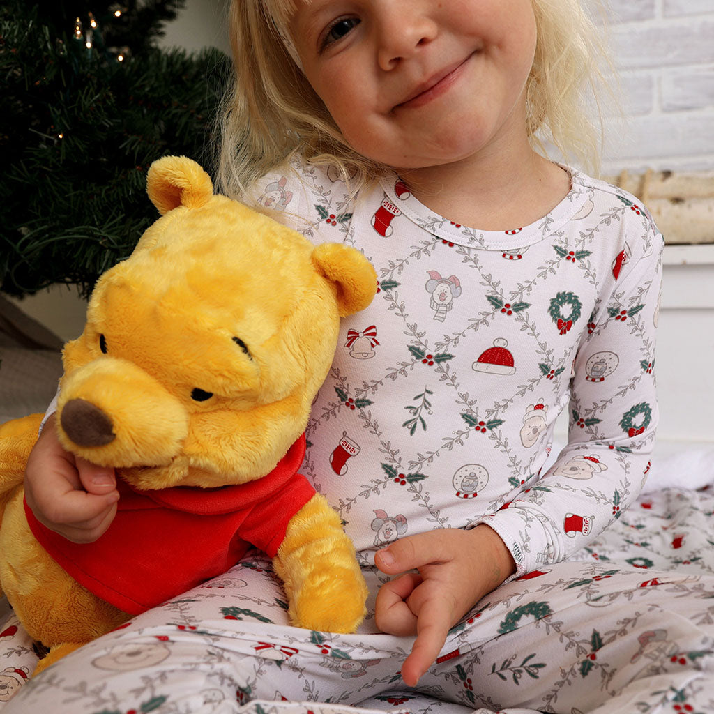 Disney Holiday Pooh Classic Pajama Set