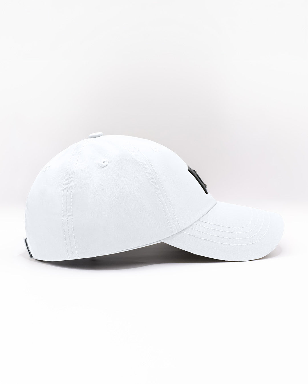 WHITE - Chillax Cap | DC2